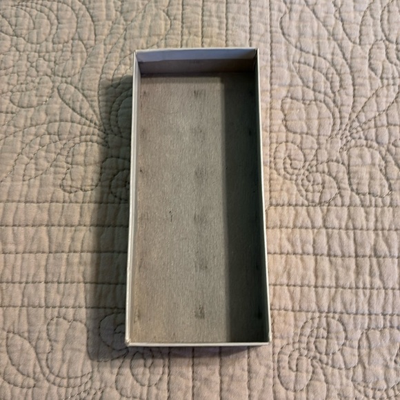 Clark's O.N.T. Sewing Thread Box - Picture 2 of 5